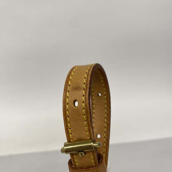 LOUIS VUITTON Brown Monogram Shoulder Bag - Picture 11 of 12